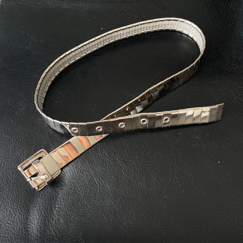 Silver Metallic Belt y2k, 27" - 32" waist (pictured) no brand